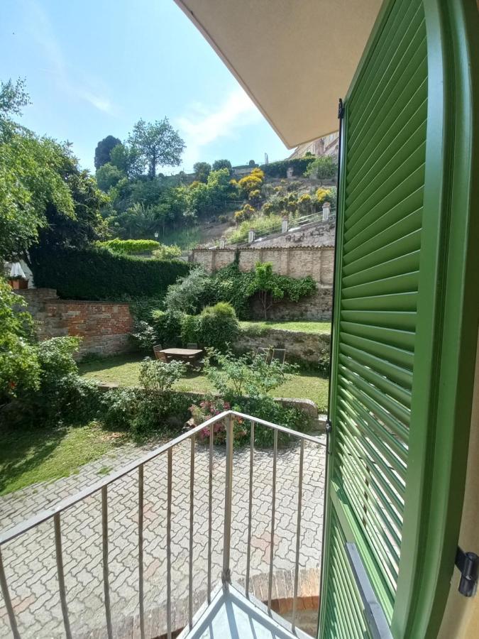 Appartement Il Giardino Di Olivia à Guarene Extérieur photo