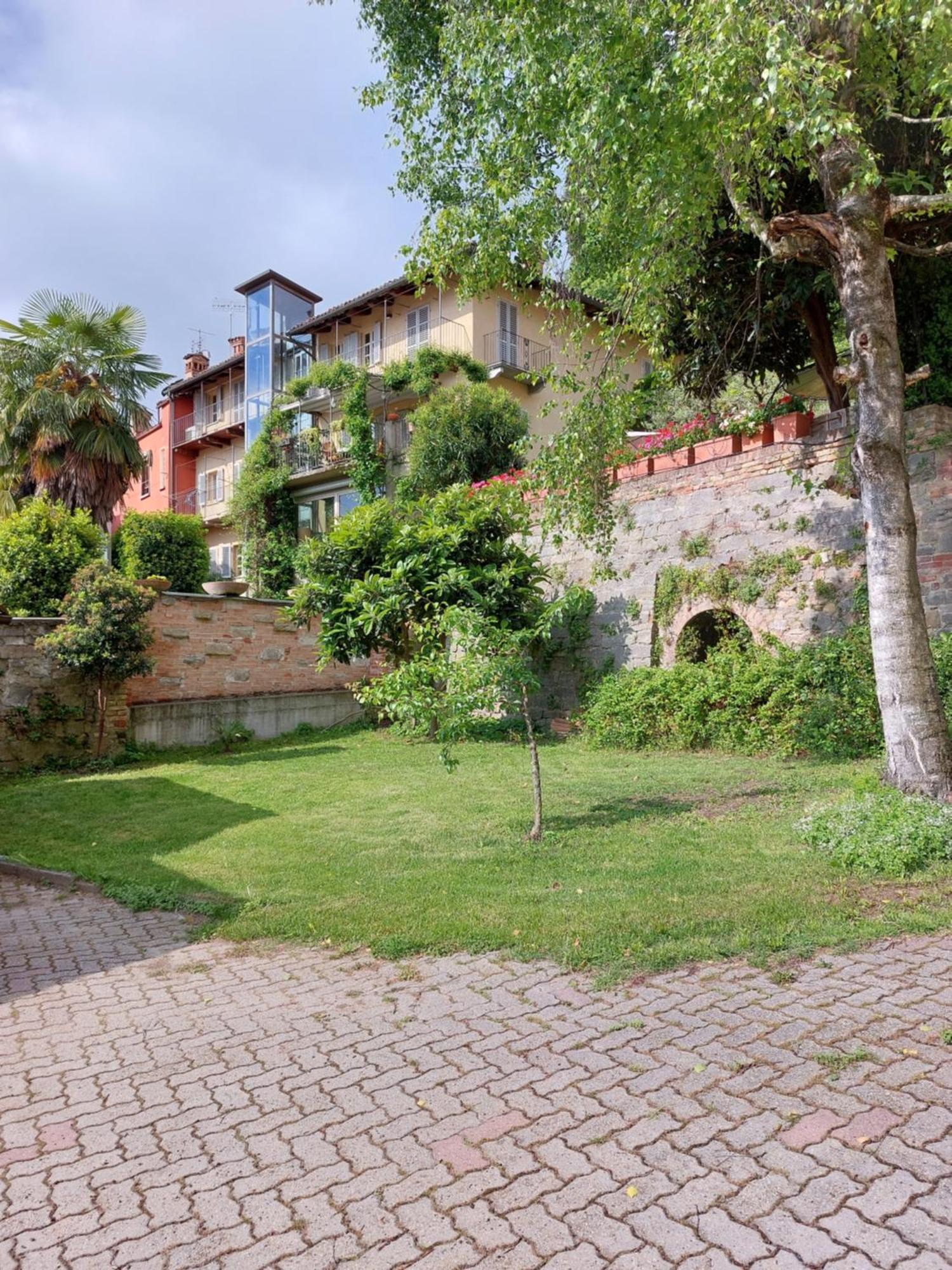 Appartement Il Giardino Di Olivia à Guarene Extérieur photo